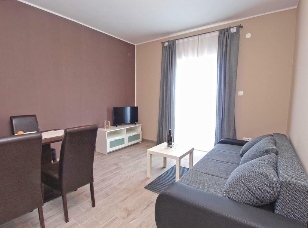 Luna Apartment Pula Exterior foto